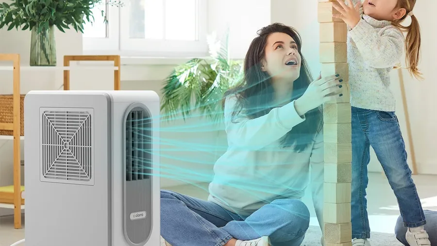 Diffusion de l'air froid d'un climatiseur mobile dans une pièce de vie